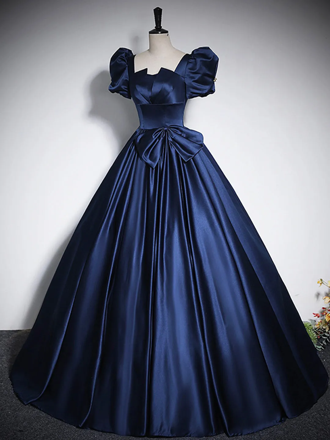 Elegant Blue Satin Floor-Length Prom Dresses Square Neckline Puffy Short Sleeve Bow Formal Dresses