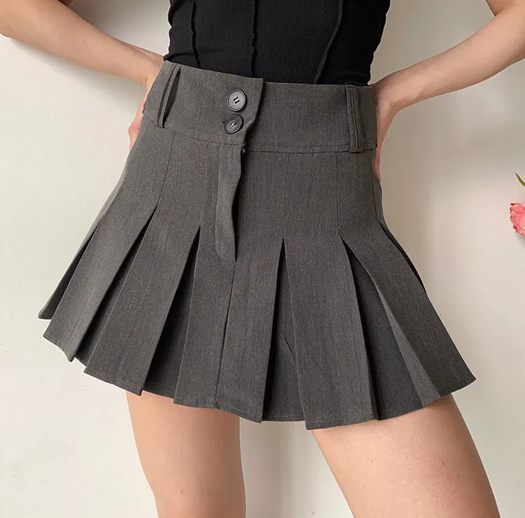 Wenkouban - Campus Drama Button Pleated Skirt