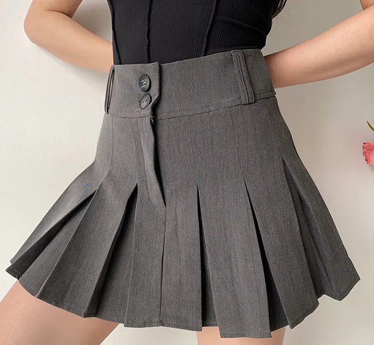 Wenkouban - Campus Drama Button Pleated Skirt